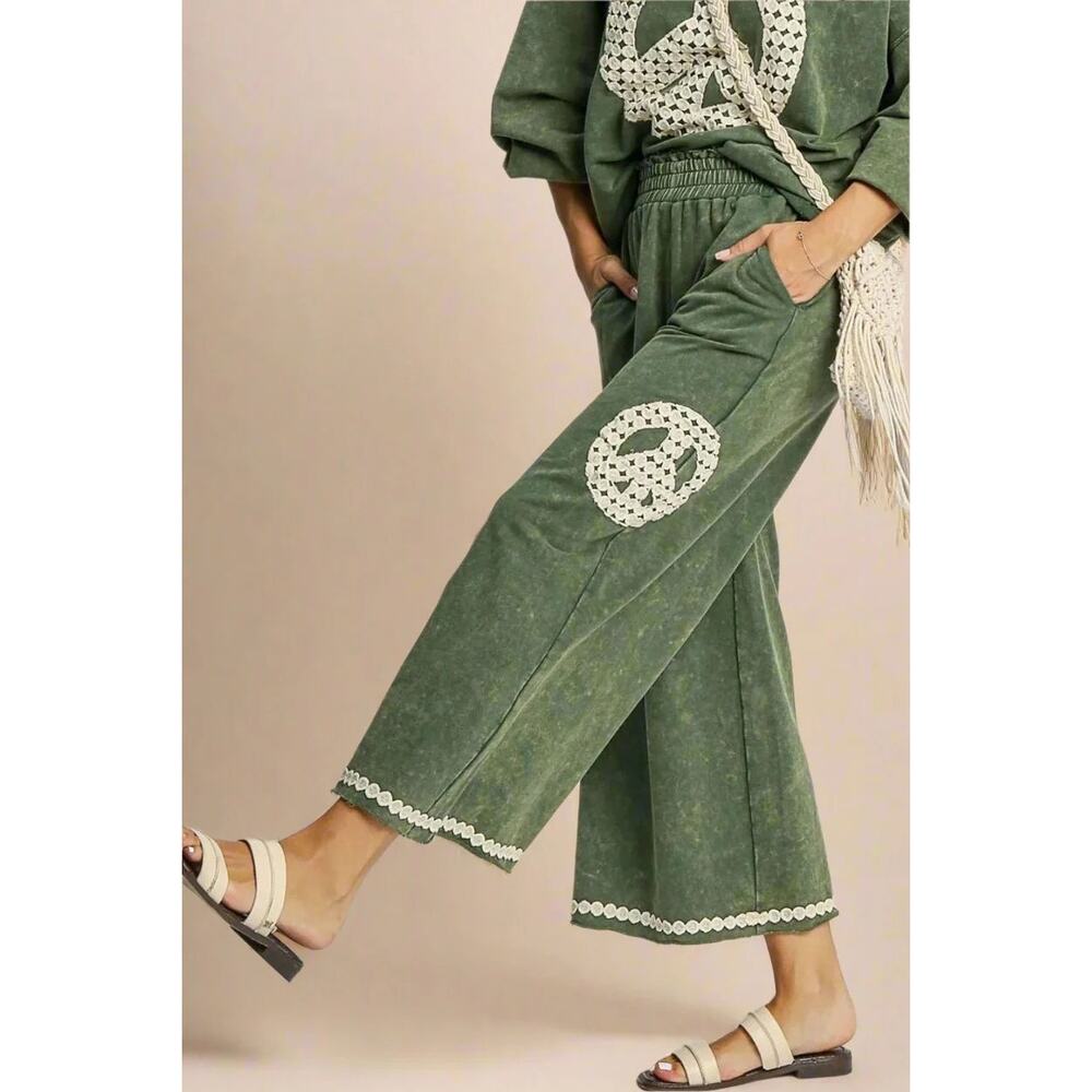 Olive Umgee Peace Patch Wide Leg Pants Mineral Wash Crochet Pull-On Boho XL NWT - Picture 1 of 5